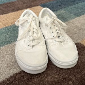 Vans Tennis shoe size 7 ,white